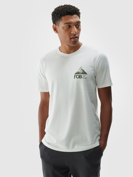 4F T-shirt regular z nadrukiem męski - biały XL. Białe t-shirty męskie 4F, m, bez wzorów, z bawełny, bez kołnierzyka, bez ramiączek. W wyprzedaży za 29.99 zł.