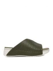 Go Soft Klapki CEO-R26SS02248 Zielony. Zielone klapki damskie GO SOFT, bez wzorów, ze skóry, bez obcasa, bez zapięcia. Za 119.99 zł.