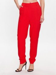 Bruuns Bazaar Spodnie materiałowe Cindysus BBW2595 Czerwony Slim Fit. Czerwone spodnie materiałowe damskie Bruuns Bazaar, bez wzorów, z materiału. Za 299.99 zł.