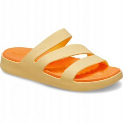 Klapki Dla Dorosłych Crocs Getaway Strappy Sandal W 209587. Brązowe klapki męskie Crocs, bez wzorów, z materiału, bez zapięcia. Za 159.99 zł.