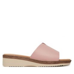 Klapki Clara Barson. Czerwone klapki damskie Clara Barson, bez wzorów, bez obcasa, bez zapięcia. Za 63.99 zł.