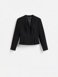 Taliowana marynarka - czarny. Czarne marynarki i żakiety damskie Reserved, bez wzorów, z tkaniny, bez kołnierzyka, bez ramiączek. Za 229.99 zł.