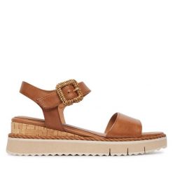 Sandały Tamaris. Brązowe sandały damskie Tamaris, bez wzorów, bez obcasa, na koturnie, bez zapięcia. Za 369.99 zł.