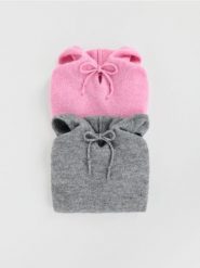 Sweter z kapturem z wełną - szary. Szare swetry nierozpinane damskie Reserved, l, bez wzorów, z dzianiny, bez kołnierzyka, bez ramiączek. Za 179.99 zł.