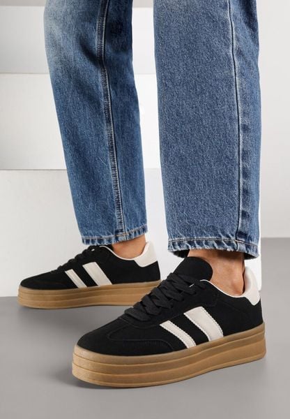 Czarne Sneakersy Typu Kultowe Tenisówki na Grubej Podeszwie Nalorela. Czarne trampki i tenisówki damskie Born2be, bez wzorów, z jeansu, bez zapięcia. Za 99.99 zł.