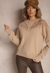 Ciemnobeżowy Sweter Ozdobiony Koralikami Cekinami Perełkami i Siateczkowymi Wstawkami Evathraea. Brązowe swetry nierozpinane damskie Renee, l, z aplikacjami, casualowe, bez kołnierzyka, bez ramiączek. Za 119.99 zł.