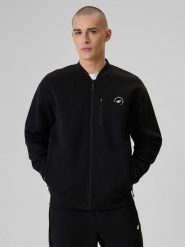 4F Bluza bomberka regular męska - czarna XXL. Czarne bluzy sportowe męskie 4F, m, bez wzorów, z bawełny, bez kaptura, rowerowe. Za 199.99 zł.