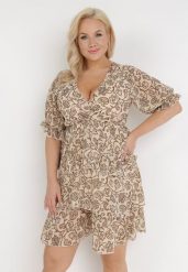 Beżowa Sukienka Balapus. Brązowe sukienki damskie Born2be, l, bez wzorów, eleganckie, bez kołnierzyka, bez ramiączek, mini, kopertowe. Za 29.99 zł.