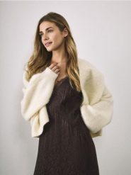 Kardigan z wełną alpaki - jasnożółty. Żółte kardigany damskie Reserved, l, bez wzorów, z dzianiny, bez kołnierzyka. Za 259.99 zł.