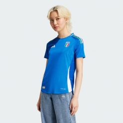 Koszulka Italy Women's Team 2024 Home Authentic. Niebieskie bluzki damskie Adidas, s, bez wzorów, sportowe, bez kołnierzyka, bez ramiączek. Za 699.00 zł.