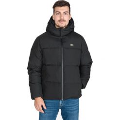 Lacoste Kurtka Czarny. Czarne kurtki męskie Lacoste, m, bez wzorów, z materiału, bez kaptura. Za 1,556.95 zł.