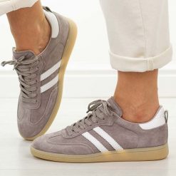 Khaki skórzane półbuty damskie Cambell 98326. Brązowe półbuty damskie Cambell, na jesień, bez wzorów, z jeansu, biznesowe, bez obcasa, na płaskiej podeszwie, bez zapięcia. Za 229.00 zł.