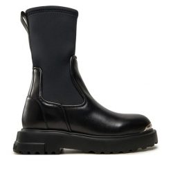 Botki LOVE MOSCHINO. Czarne botki damskie Love Moschino, bez wzorów, bez obcasa, na płaskiej podeszwie, bez zapięcia. Za 1,139.00 zł.