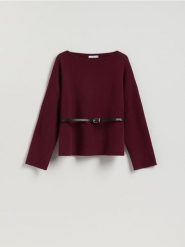 Sweter z paskiem - bordowy. Czerwone swetry nierozpinane damskie Reserved, l, bez wzorów, z dzianiny, bez kołnierzyka, bez ramiączek. Za 139.99 zł.
