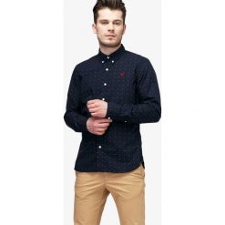 Timberland Koszula Ls Tioga River Texture Shirt Slim , granatowy, rozmiar XL. Niebieskie koszule męskie Timberland, m, bez wzorów, z bawełny, klasyczne, bez kołnierzyka, bez ramiączek. W wyprzedaży za 207.99 zł.