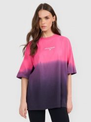 4F T-shirt loose z nadrukiem damski - różowy XS. Czerwone t-shirty damskie 4F, s, bez wzorów, z dresówki, bez kołnierzyka, bez ramiączek. Za 79.99 zł.