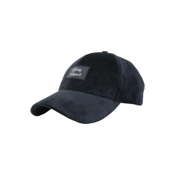 Aksamitna czapka Kentucky. Czarne czapki damskie KENTUCKY HORSEWEAR, bez wzorów, z weluru, eleganckie. Za 175.50 zł.