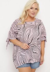 Jasnofioletowa Bluzka z Ozdobnym Wiązaniem przy Rękawach Fialia. Fioletowe bluzki damskie Born2be, plus size, bez wzorów, z jeansu, biznesowe, bez kołnierzyka, plus size, bez ramiączek. Za 79.99 zł.
