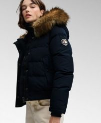 Superdry Kurtka Bomber Everest z Kapturem Slim z Sztucznym Futrem. Niebieskie kurtki męskie Superdry, bez wzorów, z nylonu, z kapturem. Za 825.35 zł.