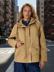 Krótka parka z kapturem z twillu - zielony. Zielone parki damskie Sinsay, l, bez wzorów, z kapturem. Za 79.99 zł.