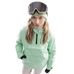 Kurtka snowboardowa Damska W6-W Elm. Zielone kurtki sportowe damskie SIROKO, xs, bez wzorów, bez ramiączek, bez kaptura, narciarskie. Za 423.00 zł.