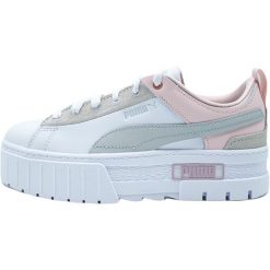 Buty damskie sportowe do chodzenia Puma MAYZE LUXE. Białe obuwie sportowe damskie Puma, bez wzorów, bez zapięcia, trekkingowe. W wyprzedaży za 279.00 zł.