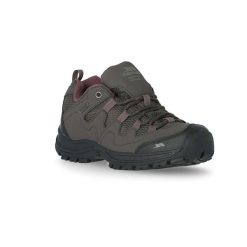 Trespass Mitzi Low Cut - damskie buty turystyczne, kawowe. Brązowe obuwie trekkingowe damskie Trespass, z materiału, przed kostkę, bez zapięcia. Za 338.40 zł.