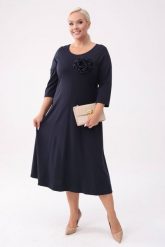 Granatowa sukienka Eliza - klasyczna elegancja z nowoczesnym akcentem PLUS SIZE XXL OVERSIZE. Sukienki damskie Moda Size Plus Iwanek, na co dzień, plus size, bez wzorów, z materiału, eleganckie, bez kołnierzyka, plus size, bez ramiączek, maxi, oversize. W wyprzedaży za 239.90 zł.