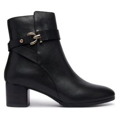 Botki Pikolinos. Czarne botki damskie Pikolinos, bez wzorów, bez obcasa, na słupku, bez zapięcia. Za 759.99 zł.