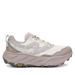 Buty do biegania New Balance. Białe obuwie sportowe damskie New Balance, bez wzorów, bez zapięcia, do biegania. Za 699.99 zł.