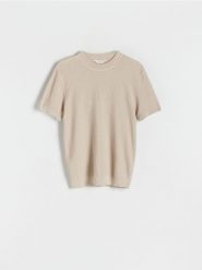 Sweter z krótkim rękawem - beżowy. Brązowe swetry męskie Reserved, l, bez wzorów, z dzianiny, bez kołnierzyka, bez ramiączek. W wyprzedaży za 65.99 zł.