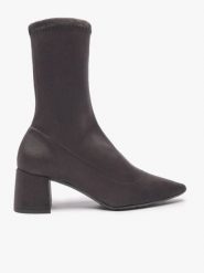Szare elastyczne botki nad kostkę. Szare botki damskie Ryłko, bez wzorów, z tkaniny, eleganckie, bez obcasa, na obcasie, bez zapięcia. Za 429.99 zł.