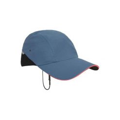 Czapka żeglarska z daszkiem RACE 500 damska. Białe czapki damskie TRIBORD, bez wzorów, z materiału. W wyprzedaży za 29.99 zł.