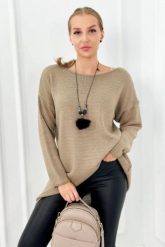 Sweter z naszyjnikiem ciemno beżowy. Brązowe swetry nierozpinane damskie Włoski, l, bez wzorów, z elastanu, bez kołnierzyka, plus size, bez ramiączek. Za 154.75 zł.