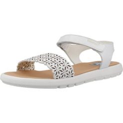 Sandały PABLOSKY 442400P Biały. Białe buty zimowe męskie Pablosky, bez wzorów, ze skóry, bez obcasa, bez zapięcia. Za 280.99 zł.