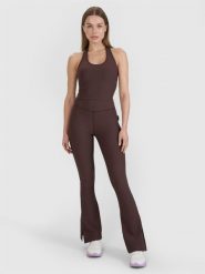 4F Legginsy z rozszerzanymi nogawkami damskie 4F x Anna Lewandowska - brązowe L. Brązowe legginsy damskie 4F, bez wzorów, z dzianiny. Za 99.99 zł.