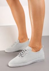 Jasnoniebieskie Tenisówki z Elastyczną Cholewką z Perforacją i Sznurowaniem Givella. Niebieskie trampki i tenisówki damskie Born2be, bez wzorów, z jeansu, bez zapięcia. Za 44.99 zł.
