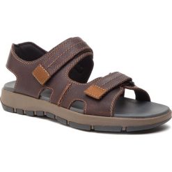 Sandały CLARKS - Brixby Shore 261315497 Dark Brown Leather. Brązowe sandały męskie Clarks, na lato, bez wzorów, z materiału, klasyczne, bez zapięcia. W wyprzedaży za 239.00 zł.