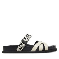 Klapki Tamaris. Białe klapki damskie Tamaris, bez wzorów, bez obcasa, bez zapięcia. Za 279.99 zł.