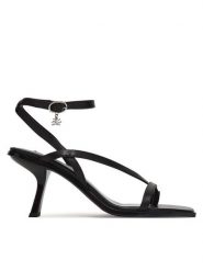 KARL LAGERFELD Sandały Karmel KL33606 Czarny. Czarne sandały damskie KARL LAGERFELD, bez wzorów, ze skóry, bez obcasa, na szpilce, bez zapięcia. Za 769.99 zł.