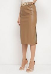 Beżowa Spódnica z Ekoskóry z Rozcięciem i Klamerką Thookai. Brązowe spódnice damskie Born2be, s, z aplikacjami, ze skóry, midi. Za 49.99 zł.