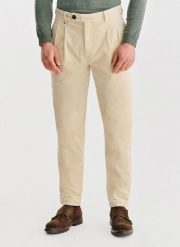 PAKO LORENTE - Beżowe spodnie z zakładkami. Brązowe spodnie materiałowe męskie Pako Lorente, bez wzorów, z bawełny. Za 279.99 zł.