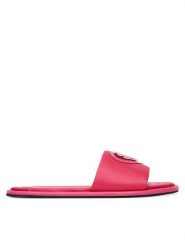 LOVE MOSCHINO Klapki JA28232G0OJO0604 Różowy. Czerwone klapki damskie Love Moschino, bez wzorów, z materiału, bez obcasa, bez zapięcia. Za 819.99 zł.