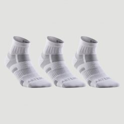 Skarpety sportowe tenis RS560 3 pary. Białe skarpetki damskie ARTENGO, bez wzorów, z bawełny. Za 49.99 zł.