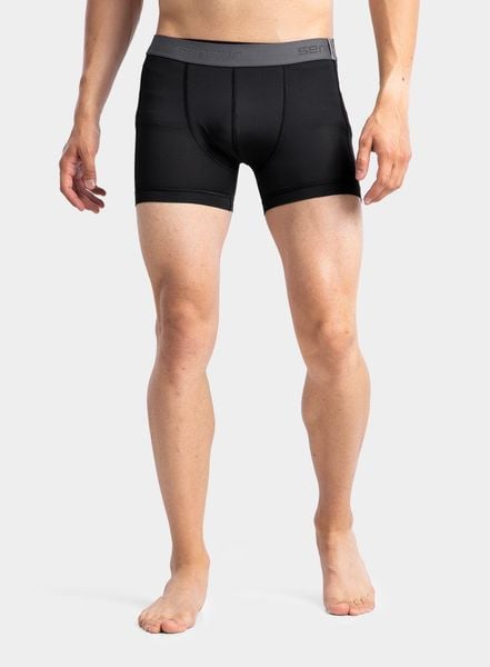 Bokserki termoaktywne Sensor Coolmax Tech Boxers. Czarne bokserki męskie Sensor, bez wzorów, z jedwabiu. Za 120.99 zł.