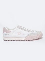 Sneakersy damskie ze skóry ekologicznej z różowymi wstawkami NN274868 101. Białe obuwie sportowe damskie BIG STAR, bez wzorów, z gumy, bez zapięcia, na fitness i siłownię. Za 199.99 zł.