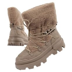 Buty śniegowce Lee Cooper LCJ-24-47-3149L beżowy. Brązowe śniegowce damskie z materiału, przed kolano, bez zapięcia. Za 332.50 zł.