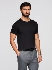 Klasyczny T-shirt męski bawełniany BASIC - czarny V1 - Rozmiar: L. Czarne t-shirty męskie Ombre Clothing, l, bez wzorów, z bawełny, bez kołnierzyka, bez ramiączek. W wyprzedaży za 29.99 zł.