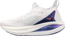 Mizuno Buty do biegania NEO Vista 2 biało - niebieskie r. 45. Białe buty sportowe męskie Mizuno, bez wzorów, bez zapięcia, do biegania. Za 535.00 zł.