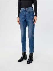 Jeansy straight mid waist - niebieski. Niebieskie jeansy damskie Sinsay, bez wzorów, z bawełny. Za 59.99 zł.